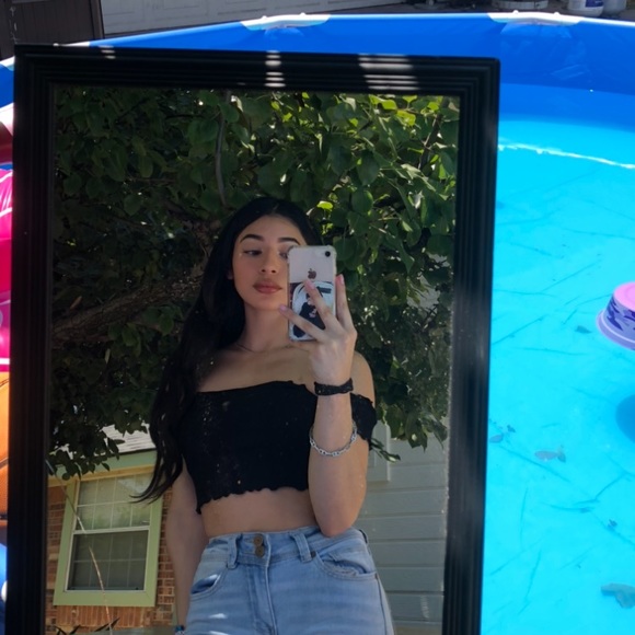 Meet your Posher, Lore - Picture 1 of 1